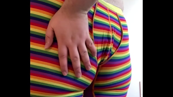 Gay slut shows Bussy